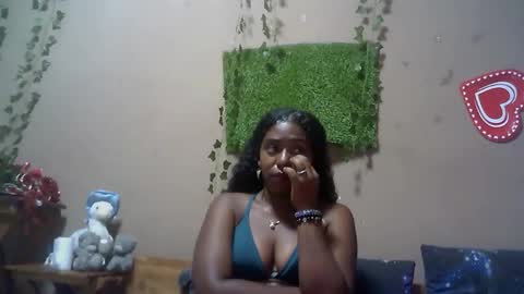 verronique1511 online show from December 5, 2025, 5:31 pm