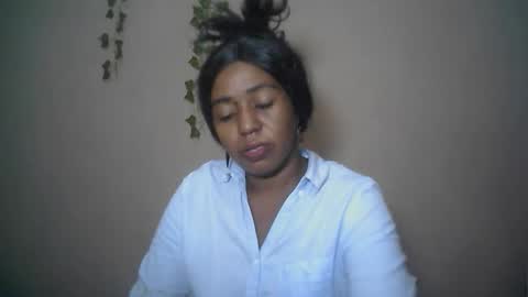 Snapshot of verronique1511 chatting on April 10, 2026, 3:56 am verronique1511 online show from April 10, 2026, 3:56 am