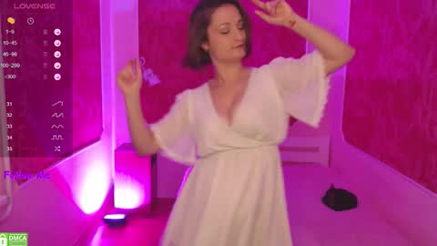 Kate online show from November 28, 2025, 9:01 am