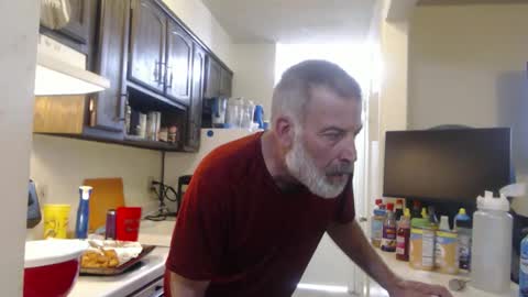 hairy man online show from April 4, 2026, 11:02 pm