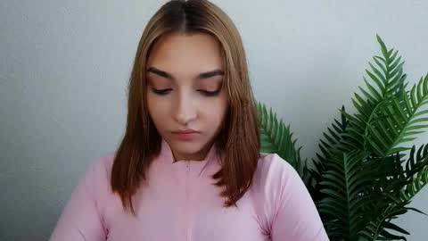 Ana online show from September 18, 2025, 12:18 pm