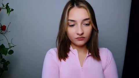 Ana online show from November 20, 2025, 1:22 pm