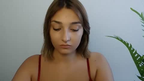 Snapshot of veryveryshygirl chatting on July 1, 2026, 11:45 am Ana online show from July 1, 2026, 11:45 am