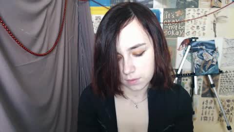 veryveryvery_shy online show from January 6, 2025, 7:09 am