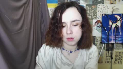 veryveryvery_shy online show from February 23, 2025, 6:49 am