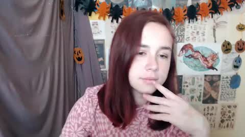 veryveryvery_shy online show from October 9, 2025, 5:49 am