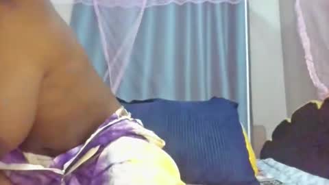 veshyvaya_ online show from March 12, 2026, 8:26 pm