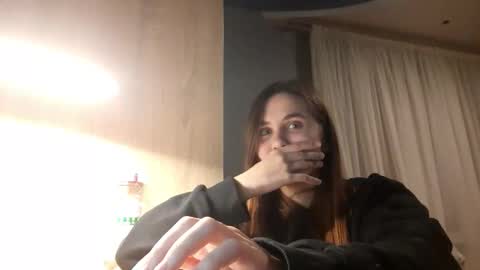 Snapshot of vesperlyn chatting on December 5, 2025, 9:00 pm Dasha online show from December 5, 2025, 9:00 pm