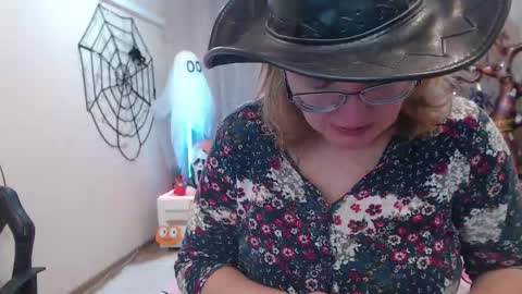 vestawoody online show from November 2, 2025, 7:22 am