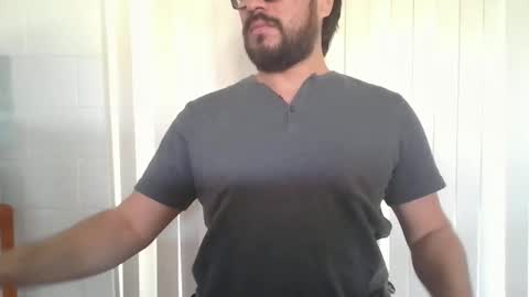 Snapshot of vesturelove chatting on November 4, 2025, 5:12 pm vesturelove online show from November 4, 2025, 5:12 pm