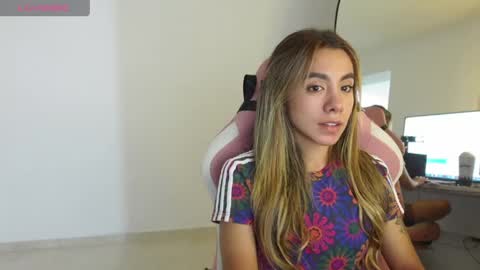 Snapshot of vexira_23 chatting on April 26, 2026, 3:59 am Sofa online show from April 26, 2026, 3:59 am