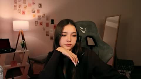 Snapshot of vexorin chatting on November 26, 2025, 7:37 pm Rachel online show from November 26, 2025, 7:37 pm