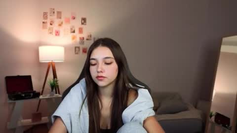 Snapshot of vexorin chatting on December 14, 2025, 7:18 pm Rachel online show from December 14, 2025, 7:18 pm