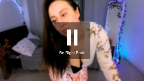 Camilla online show from March 7, 2026, 6:32 am