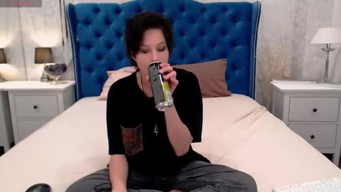 Via online show from November 14, 2025, 11:02 pm