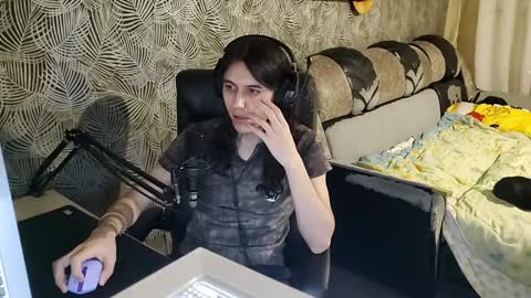 vialeras online show from January 3, 2025, 10:19 pm