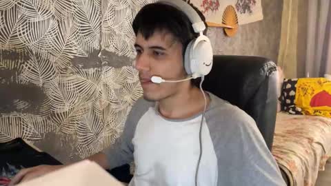 vialeras online show from September 12, 2025, 3:39 am