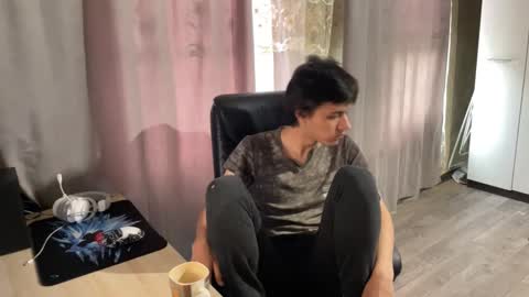 vialeras online show from September 19, 2025, 4:14 am