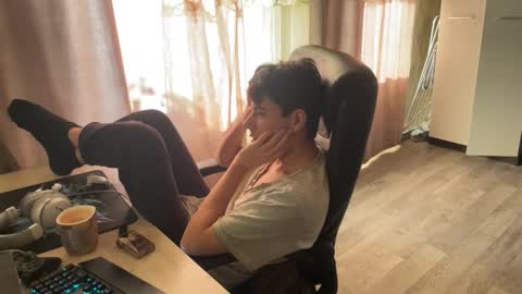 vialeras online show from October 14, 2025, 5:30 am