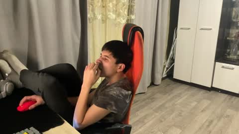 vialeras online show from March 22, 2026, 2:20 pm