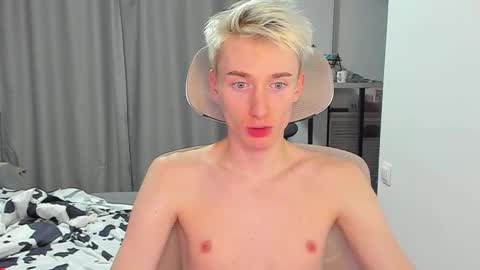 Snapshot of vibemygirl chatting on October 1, 2025, 12:22 pm vibemygirl online show from October 1, 2025, 12:22 pm