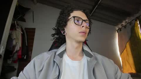 Snapshot of vicent_brais chatting on February 1, 2026, 2:59 pm Vicent Brais online show from February 1, 2026, 2:59 pm