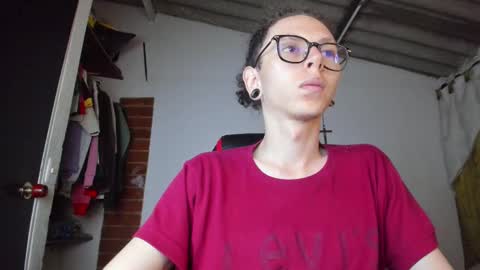 Snapshot of vicent_brais chatting on February 15, 2026, 3:58 am Vicent Brais online show from February 15, 2026, 3:58 am