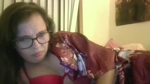 vichyde95 online show from October 15, 2025, 2:33 am