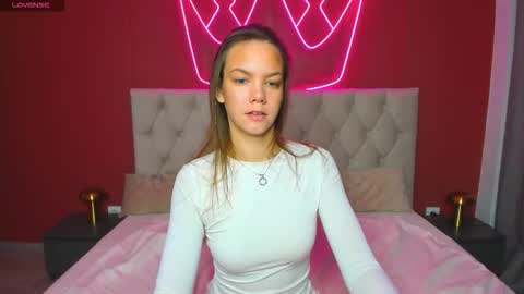 vickie_smith online show from November 9, 2025, 12:53 am