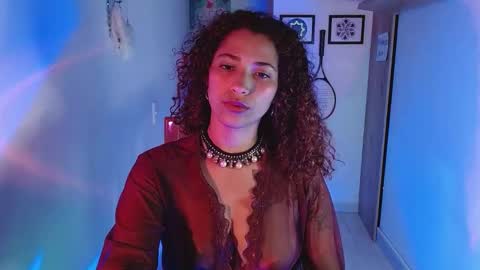 Snapshot of vicky_crazy chatting on December 31, 2024, 4:06 am Vicky online show from December 31, 2024, 4:06 am