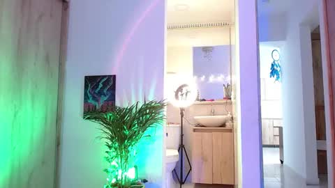 Snapshot of vicky_crazy chatting on February 2, 2025, 8:51 pm Vicky online show from February 2, 2025, 8:51 pm