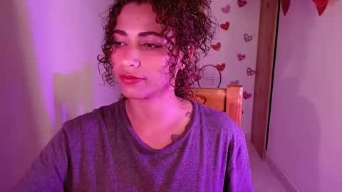 Snapshot of vicky_crazy chatting on February 22, 2025, 3:01 am Vicky online show from February 22, 2025, 3:01 am