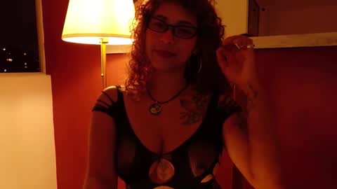 Snapshot of vicky_crazy chatting on November 7, 2025, 2:11 am Vicky online show from November 7, 2025, 2:11 am