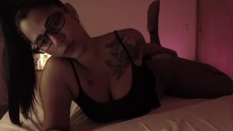 Snapshot of vicky_crazy chatting on May 5, 2026, 2:41 am Vicky online show from May 5, 2026, 2:41 am