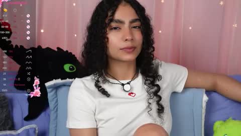 Snapshot of vicky_curly chatting on September 15, 2025, 4:29 pm vicky_curly online show from September 15, 2025, 4:29 pm