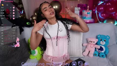 Snapshot of vicky_curly chatting on September 26, 2025, 2:59 am vicky_curly online show from September 26, 2025, 2:59 am