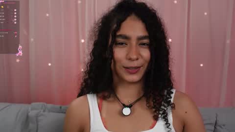 Snapshot of vicky_curly chatting on November 7, 2025, 12:43 am vicky_curly online show from November 7, 2025, 12:43 am