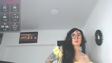 Vicky  online show from May 19, 2026, 7:58 am