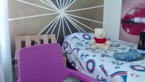 vicky_sexi online show from December 3, 2025, 1:42 pm