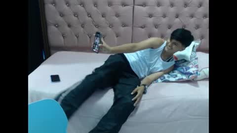 Snapshot of vicky_wel chatting on June 11, 2026, 2:53 am Victoria y Danniela online show from June 11, 2026, 2:53 am