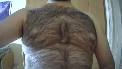 Snapshot of victorhume chatting on May 31, 2026, 11:28 pm VictorHume online show from May 31, 2026, 11:28 pm