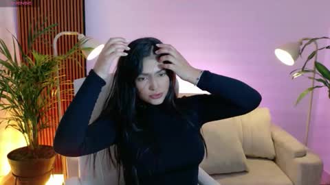 Snapshot of victoria___moon chatting on February 6, 2026, 12:41 pm victoria online show from February 6, 2026, 12:41 pm