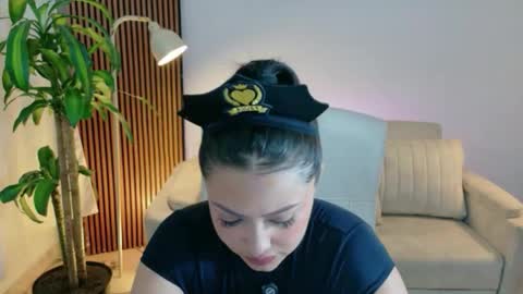 Snapshot of victoria___moon chatting on April 29, 2026, 2:21 pm victoria online show from April 29, 2026, 2:21 pm