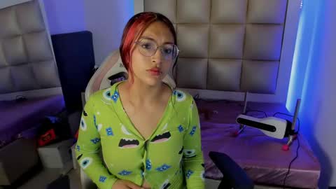 Victoria online show from November 19, 2025, 12:05 pm