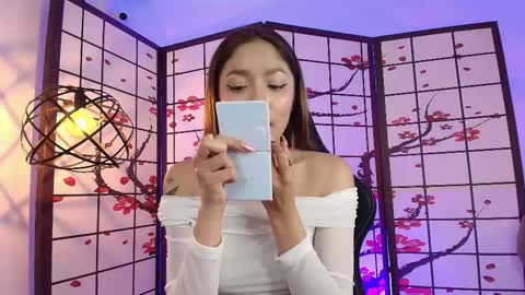  Victoria for you  online show from October 6, 2025, 3:04 am