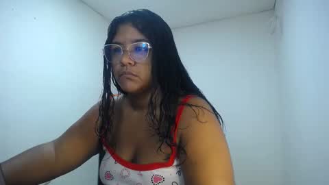 Snapshot of victoria_big1 chatting on June 2, 2026, 12:07 pm lut83 online show from June 2, 2026, 12:07 pm
