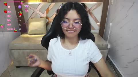 victoria_castillo_b online show from November 8, 2025, 8:36 am