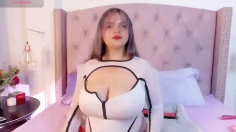 victoria_cherry_ online show from June 22, 2026, 11:40 am