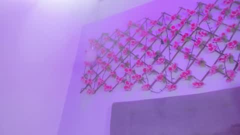 valentina online show from January 30, 2025, 4:24 pm