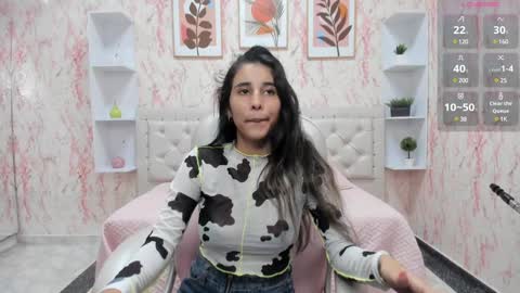 Victoria Houston  online show from December 2, 2024, 3:26 am